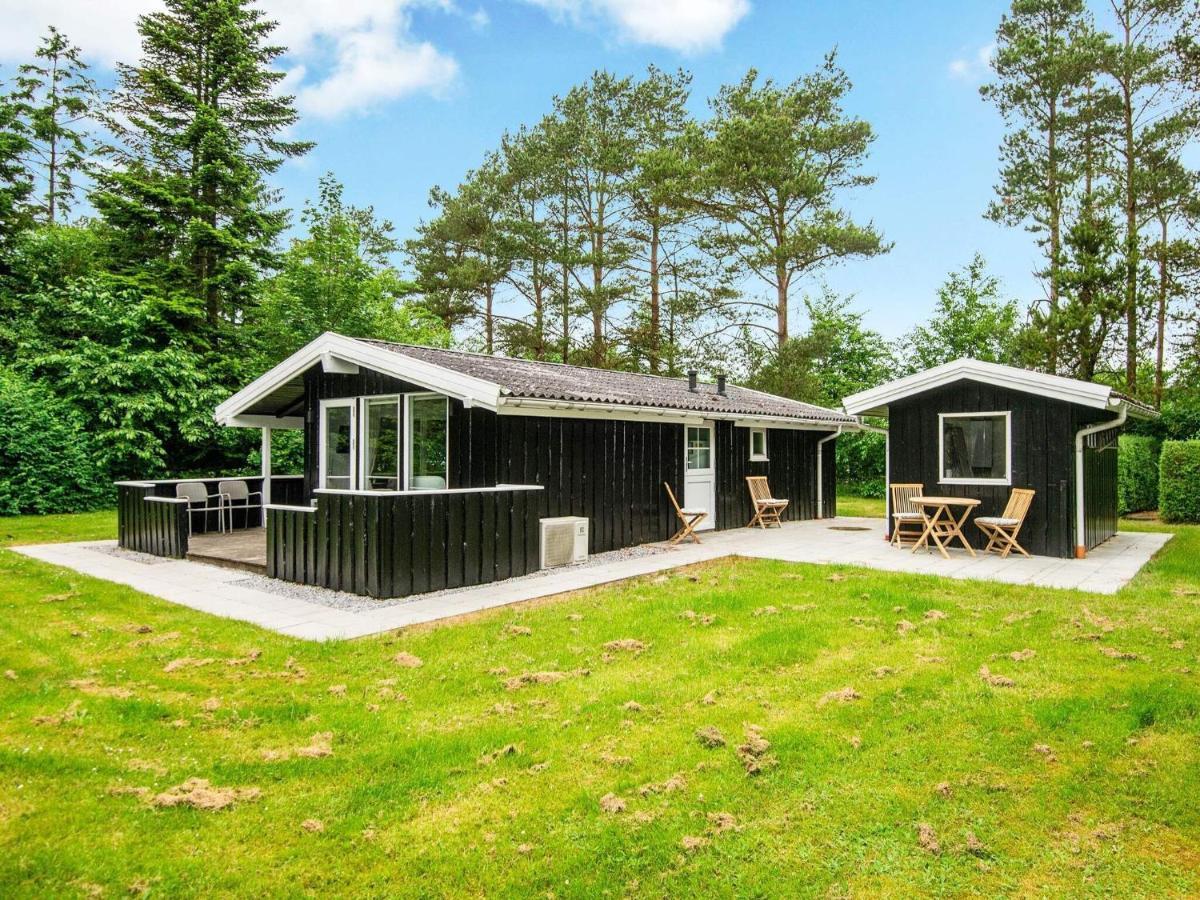 5 Person Holiday Home In Oksb L Dyreby Esterno foto