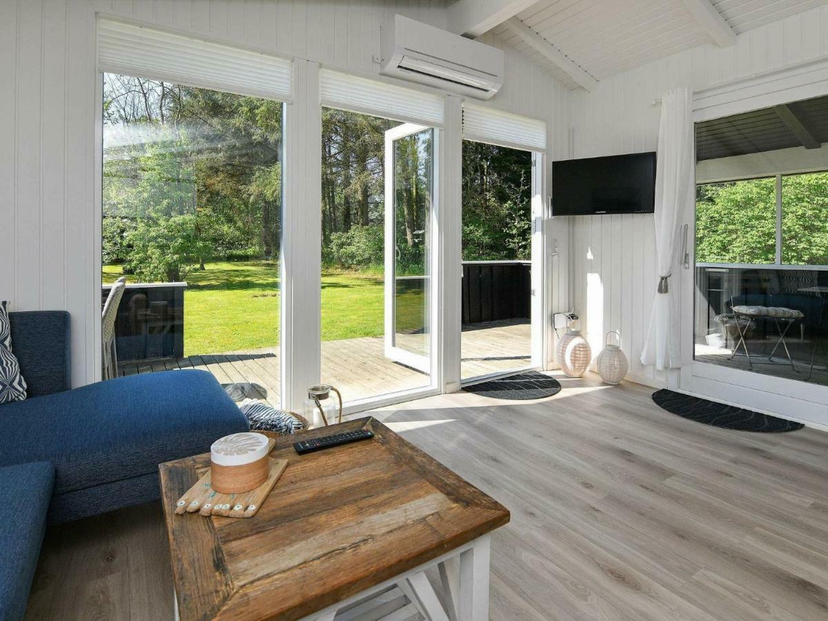 5 Person Holiday Home In Oksb L Dyreby Esterno foto